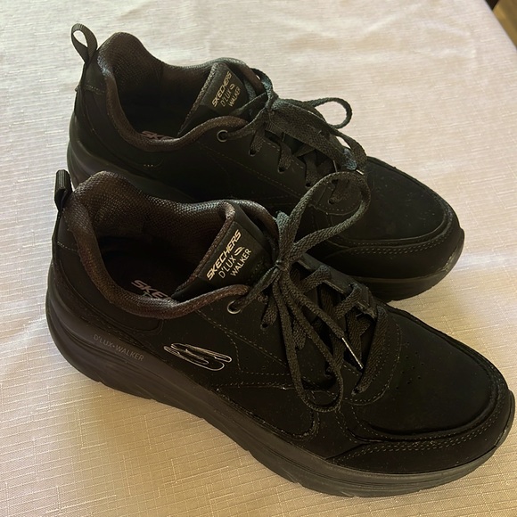 Skechers D’Lux Walker ‘Pure Pleasure’ Shoes. Women’s, Size 8 - Picture 3 of 10